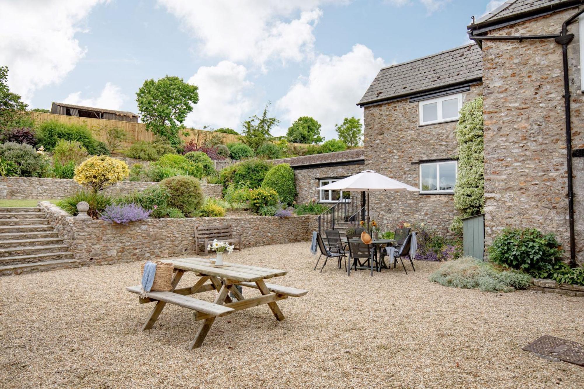 Sutton Barton Farmhouse Honiton Kültér fotó